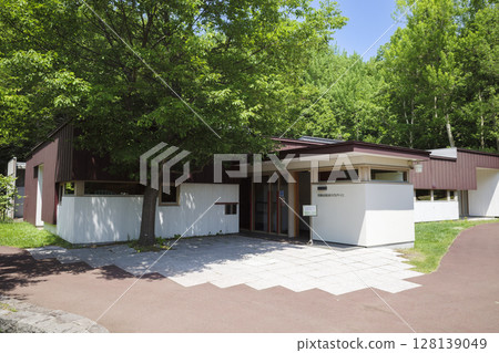 Sapporo Art Park Outdoor Museum Sato Tadayoshi Memorial Children's Atelier (Local Spots and Nearby Facilities Series) 128139049