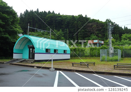 青函隧道本州方向入口處的新幹線觀景台及廁所(青森縣今別町) 青函隧道本州方向入口處的新幹線觀景台及廁所(青森縣今別町) 128139245