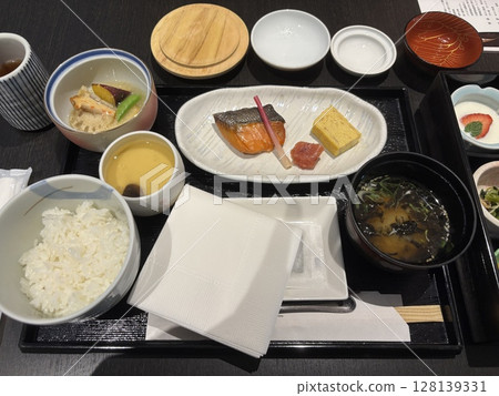 最喜歡的早餐 最喜歡的早餐 128139331