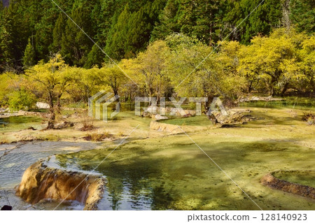 China's World Heritage Site: Huanglong China's World Heritage Site: Huanglong 128140923
