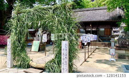 Chinowa Kuguri (purification of summer) <Sugo Shrine/Okazaki City, Aichi Prefecture> Chinowa Kuguri (purification of summer) <Sugo Shrine/Okazaki City, Aichi Prefecture> 128141153