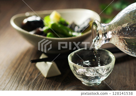 澆酒炸茄子 128141538