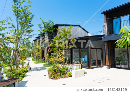Meedo's courtyard, 2-chome, Jindaiji Higashicho, Chofu City, Tokyo 128142159