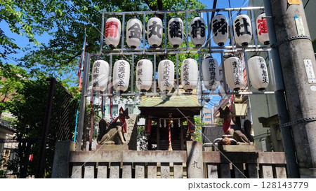Kanamaru Inari Shrine 128143779
