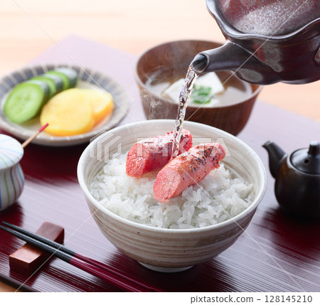 烤鱈魚子茶泡飯日式早餐圖片 烤鱈魚子茶泡飯日式早餐圖片 128145210