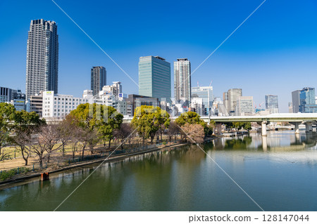 大阪府：中之島地區、大阪市、城市景觀 128147044