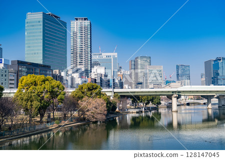大阪府:中之島地區、大阪市、城市景觀 大阪府:中之島地區、大阪市、城市景觀 128147045