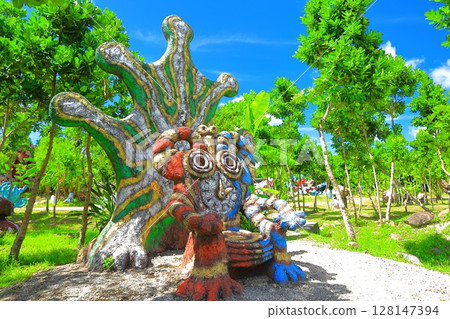 Ishigaki Island Yonago Pottery Workshop_Shisa (Okinawa) 128147394