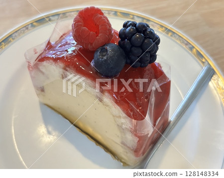 紙杯蛋糕裡的蛋糕 紙杯蛋糕裡的蛋糕 128148334