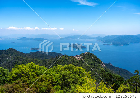Seto Inland Sea and Hiroshima Bay from Mount Misen summit, Miyajimaa, Japan 128150573