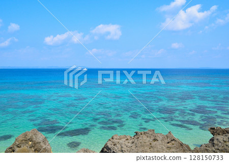 沖繩久高島船 128150733