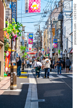 [Tokyo] Sugamo Jizo Street Shopping District, famous as Grandma's Harajuku 128151402