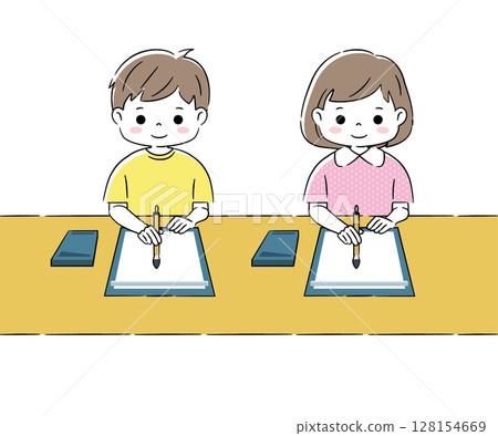 正在上書法課的孩子們 4C 128154669