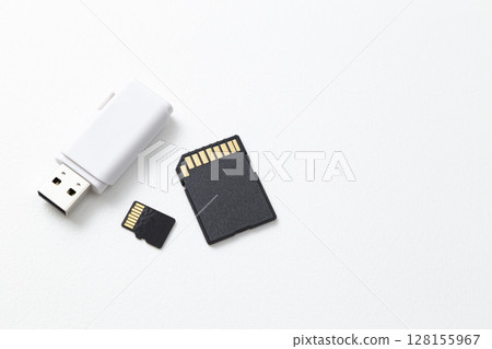 USB memory and SD card 128155967