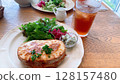 與朋友共進午餐 128157480