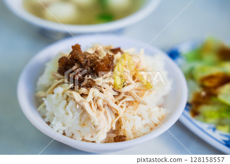 台灣靈魂食物：雞肉飯 128158557