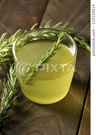 Rosemary leaves, herbal tea 128158814