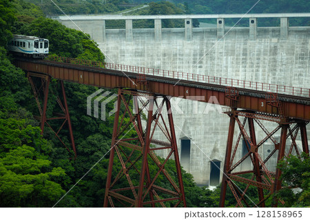 Red iron bridge Red iron bridge 128158965