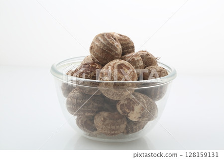Washed taro in a glass bowl Washed taro in a glass bowl 128159131