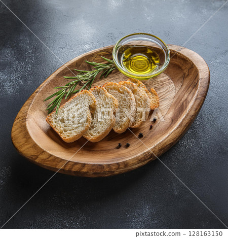 Simple Gourmet Bread and Olive Oil 128163150