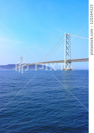 Scenery of Akashi Kaikyo Bridge, Kobe City, Hyogo Prefecture Scenery of Akashi Kaikyo Bridge, Kobe City, Hyogo Prefecture 128164325