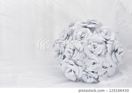 Bridal bouquet of white roses Bridal bouquet of white roses 128166430