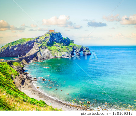 San Juan de Gaztelugatxe San Juan de Gaztelugatxe 128169312