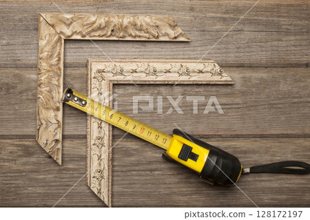 Baguette samples light with tool 128172197