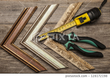 Baguette samples with frame tools Baguette samples with frame tools 128172198