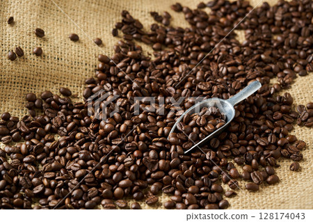 烤的咖啡豆 128174043