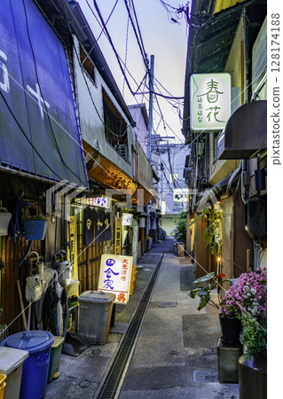 高知縣天神橋街餐飲街 高知縣天神橋街餐飲街 128174188