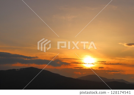 Sunset sky, sunset, clouds, mountains 128174541