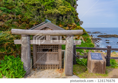 (Kusima City, Miyazaki Prefecture) Misaki Shrine and worship hall at Toi Cape (Kusima City, Miyazaki Prefecture) Misaki Shrine and worship hall at Toi Cape 128176876