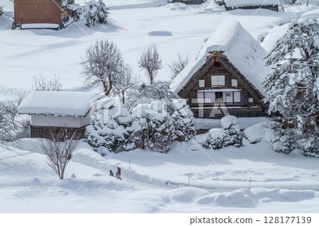 Snow-covered winter World Heritage Site Shirakawa Village (Shirakawa-go) Gifu Prefecture: January 128177139