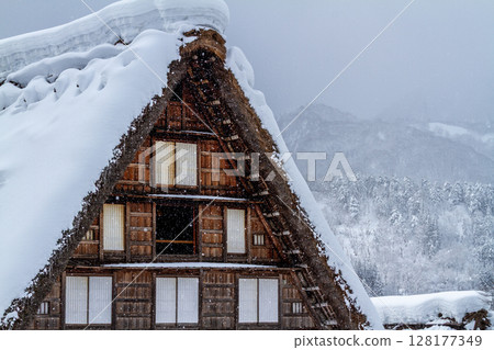 Snow-covered winter World Heritage Site Shirakawa Village (Shirakawa-go) Gifu Prefecture: January 128177349