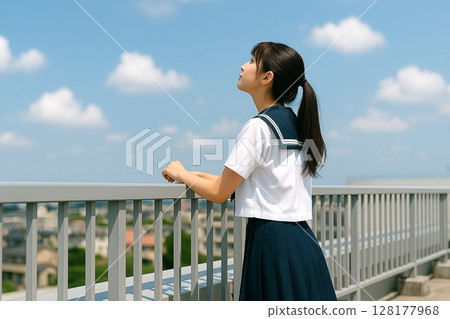 A moment of youth: Summer uniforms and everyday life on the rooftop 128177968