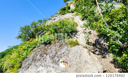 Climbing Mt. Myoko in summer (chain section) 128178402