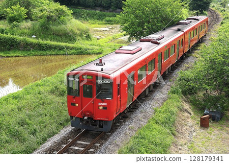 [JR Kyushu] Kiha 200 series 1100 series (Kyudai Main Line: Minami-Yufu to Yufuin) 128179341