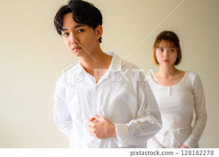 Portrait of a man and woman 128182278