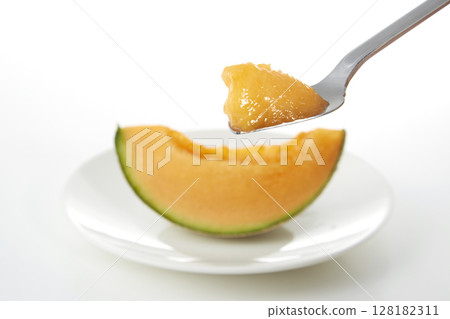 水果_多汁的紅肉甜瓜 128182311