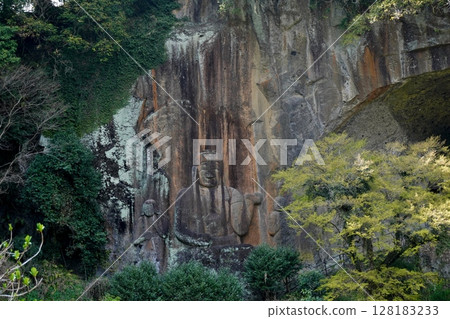 豐後大野市：福光寺的岩石佛像 128183233