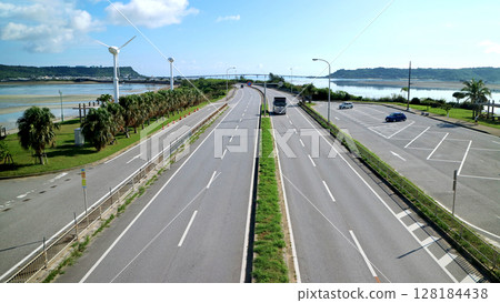 Underwater road of Uruma 128184438