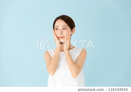 Women Casual Beauty Women Casual Beauty 128184656