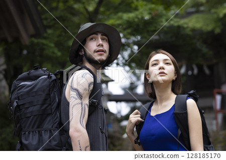 Inbound tourists enjoying sightseeing in Japan Inbound tourists enjoying sightseeing in Japan 128185170