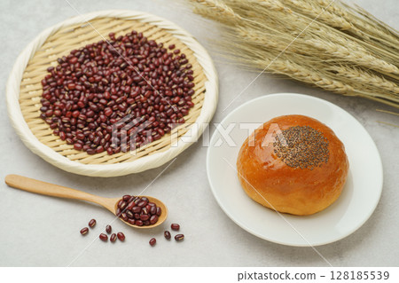 紅豆麵包的圖像：紅豆和麥穗 128185539