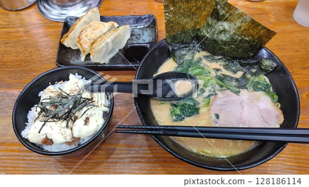 拉麵聖哉精選聖哉套餐 B 套餐（蛋黃醬茶飯） 128186114