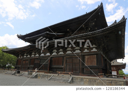 東寺的大廳 東寺的大廳 128186344