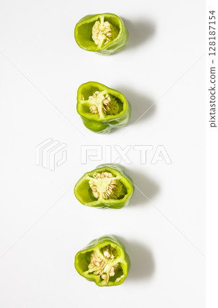 類似甜椒的甜椒庫存照片：形狀有趣的蔬菜 128187154