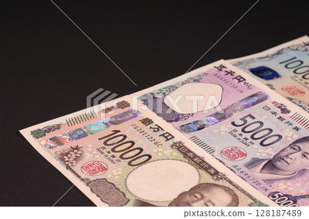 三種日本紙幣 三種日本紙幣 128187489
