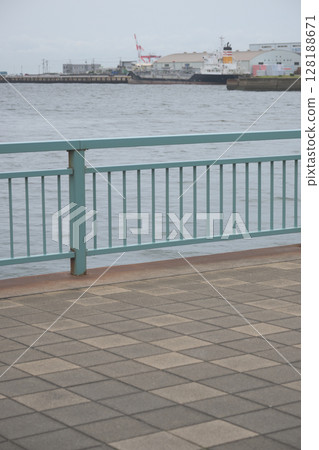 Seaside 128188671